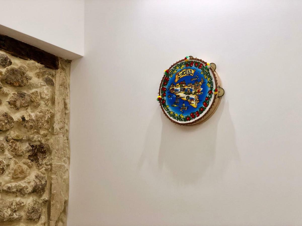 شقة Nesh House سيراكوزا المظهر الخارجي الصورة